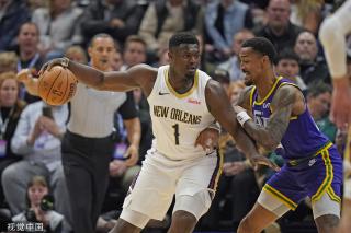 在自由式滑 在自由式滑