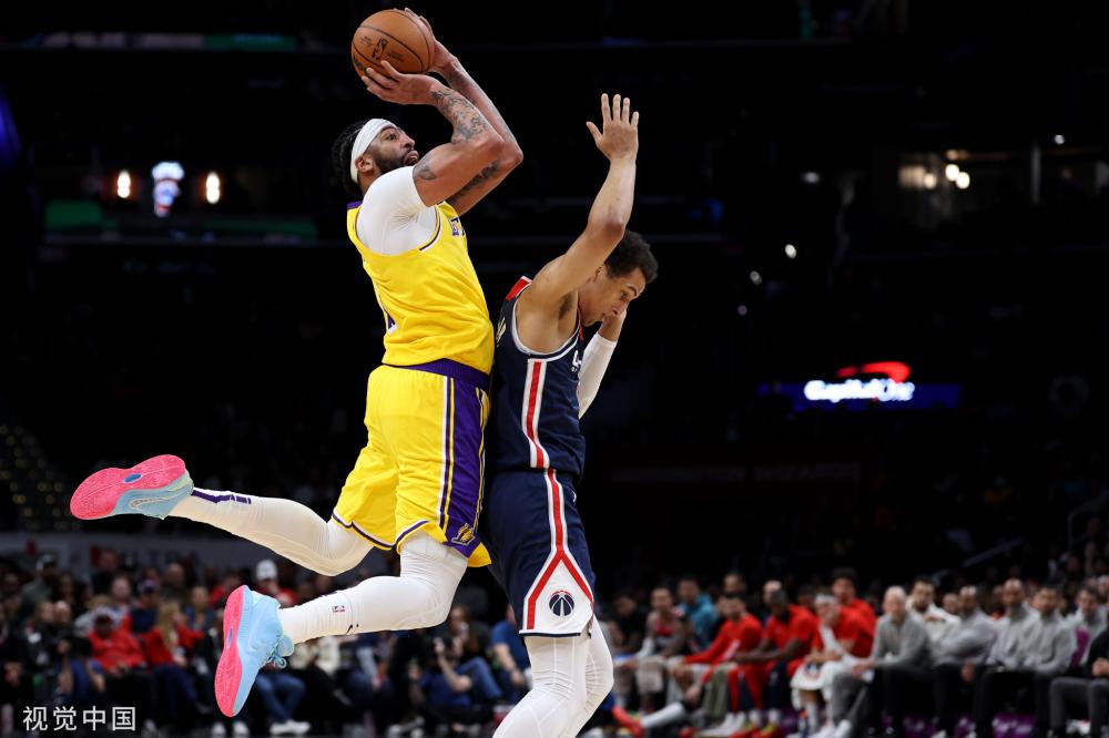 人感到意外 人感到意外